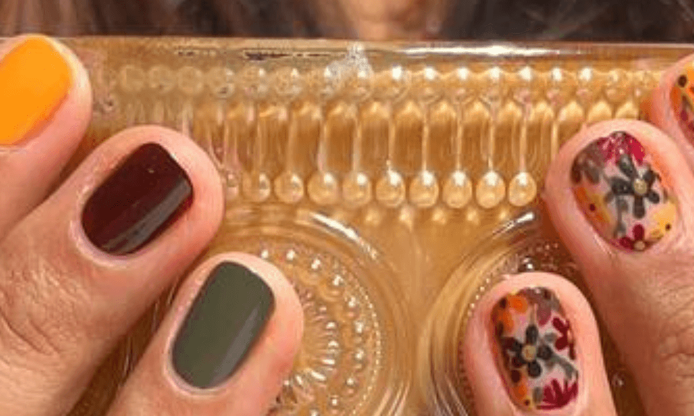 26 Short Summer Nails That Are Perfect For This Year