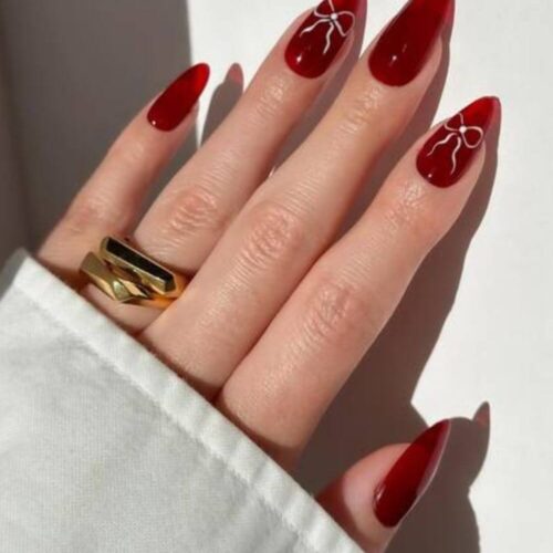 red nails designs blog image