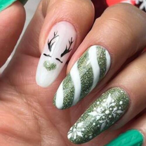 28 Green Christmas Nails To Get You In The Holiday Spirit